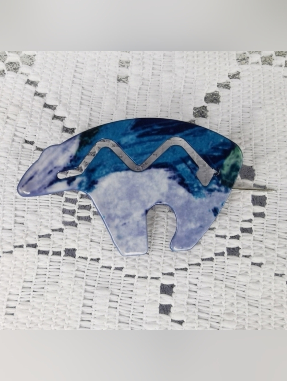 Heartline Bear Pin Brooch